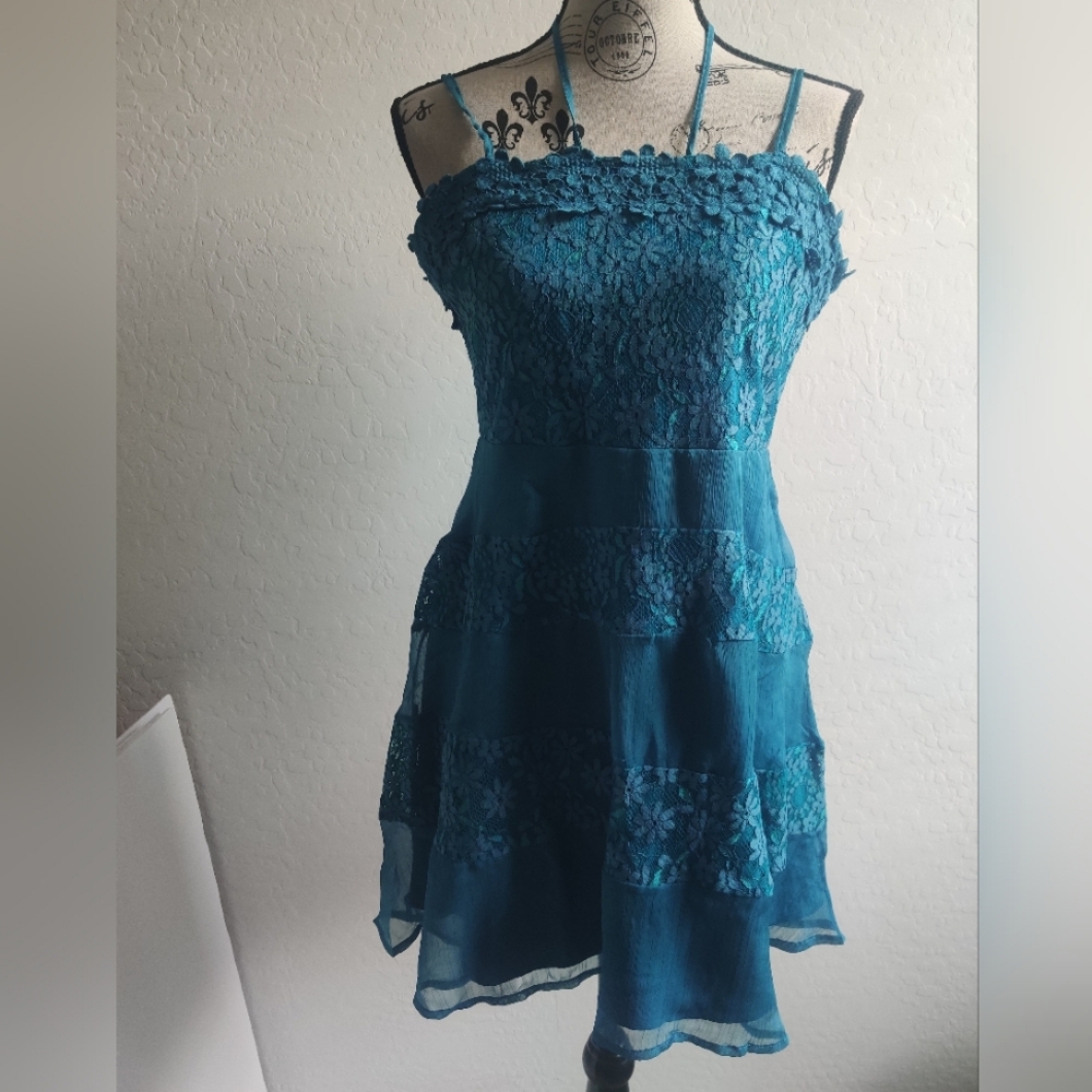 🆕 Foxiedot Tiel Blue floral Crochet Lace halter festival Fairycore mini dress_M